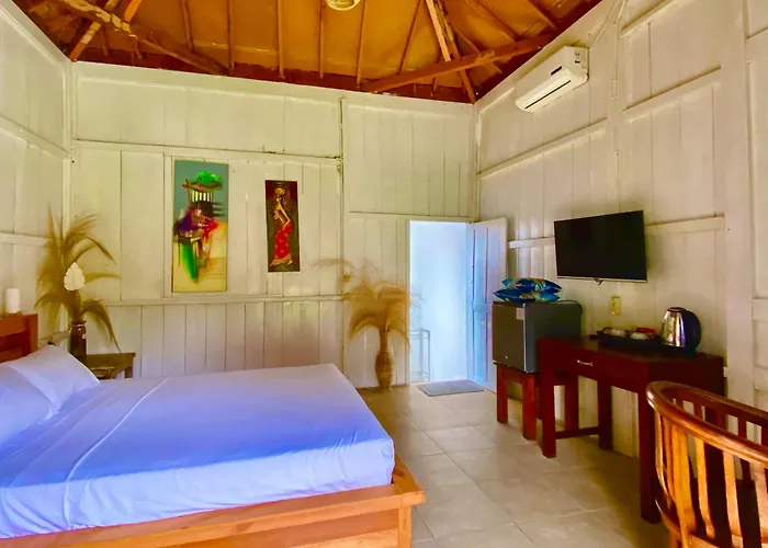 Hotel Lotus & Teak Dalung (Bali)