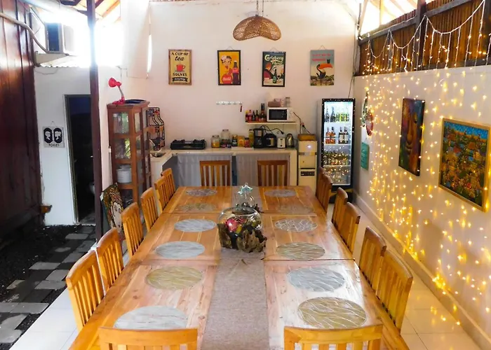 Lotus & Teak Hotel Dalung (Bali)